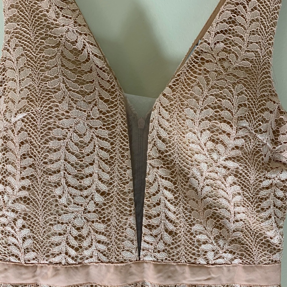 LUCY WANG LACE DEEP V NECK MAXI DRESS - Picture 4 of 8